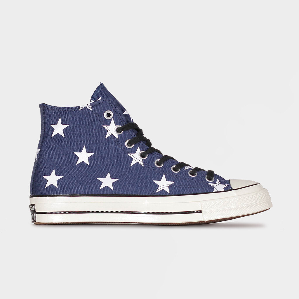 blue converse with stars
