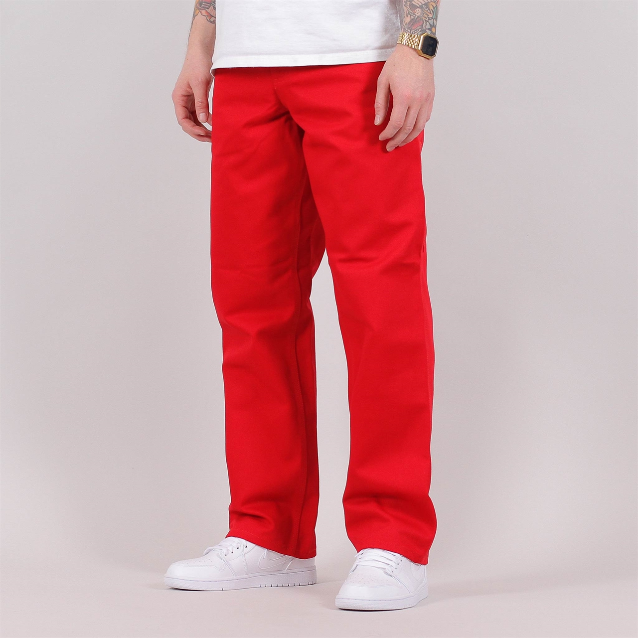 red carhartt pants