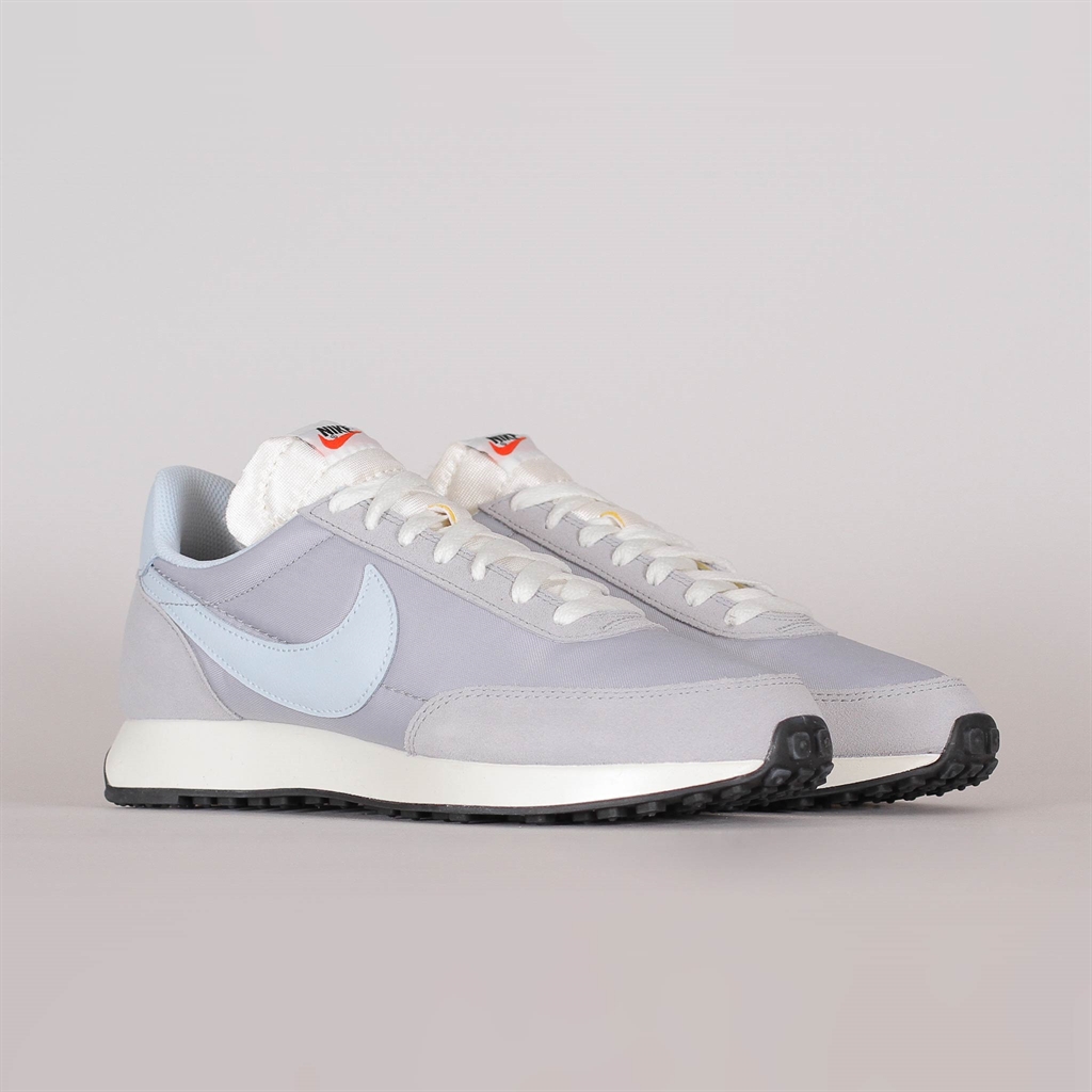 nike tailwind 79 size