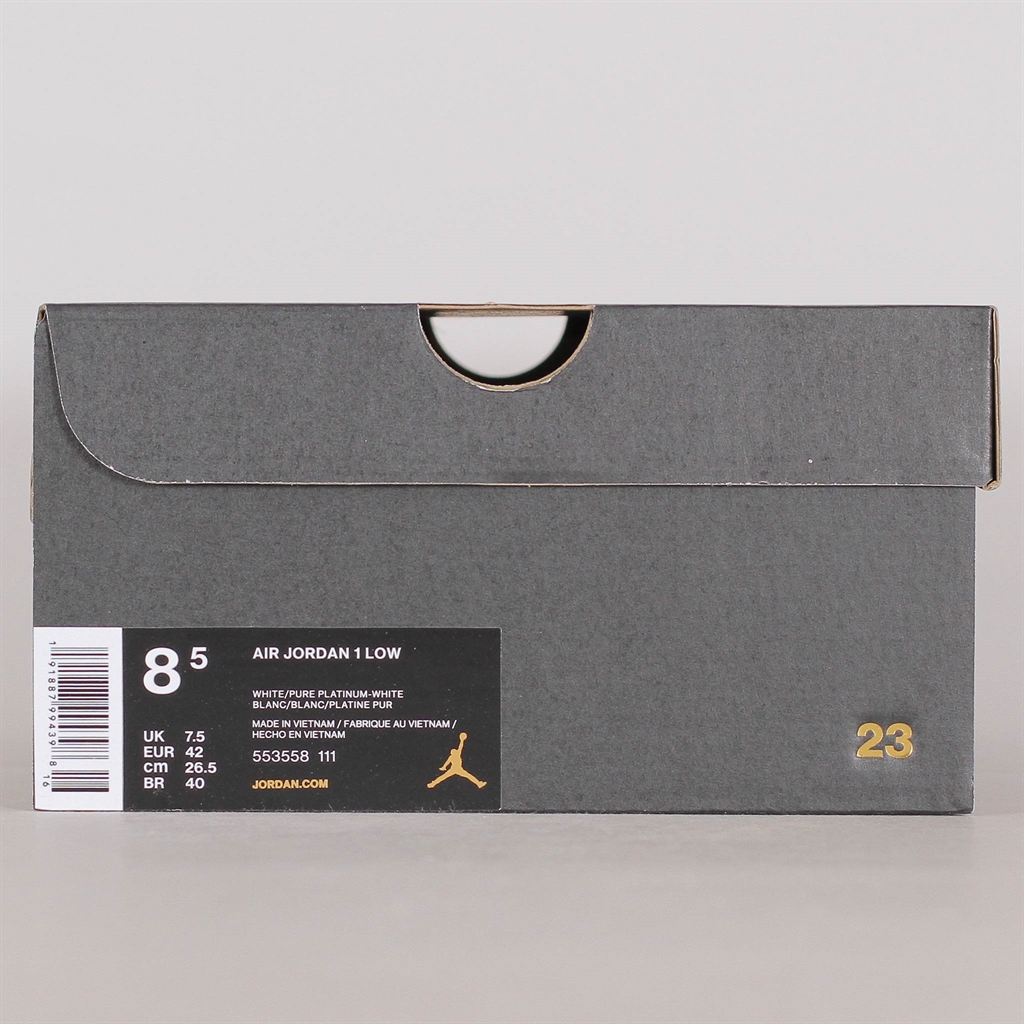 - Nike Air Jordan 1 (553558-111)