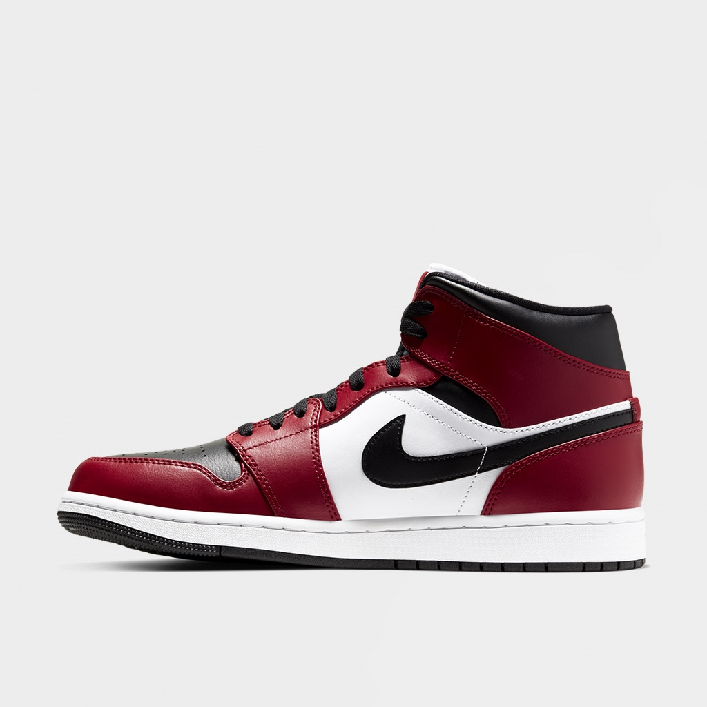 Shelta - Air Jordan 1 Mid Black Gym Red (554724-069)